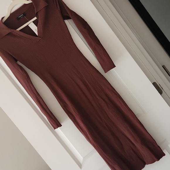 Pinkblush Maternitt Dress - Picture 4 of 5